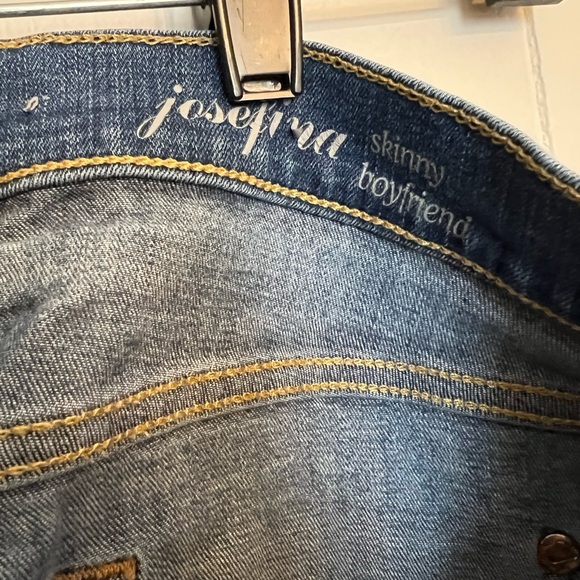 7 For All Mankind Josefina Skinny Boyfriend distressed Jeans size 24 - Picture 4 of 6